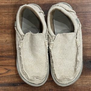 Sanuks size 11